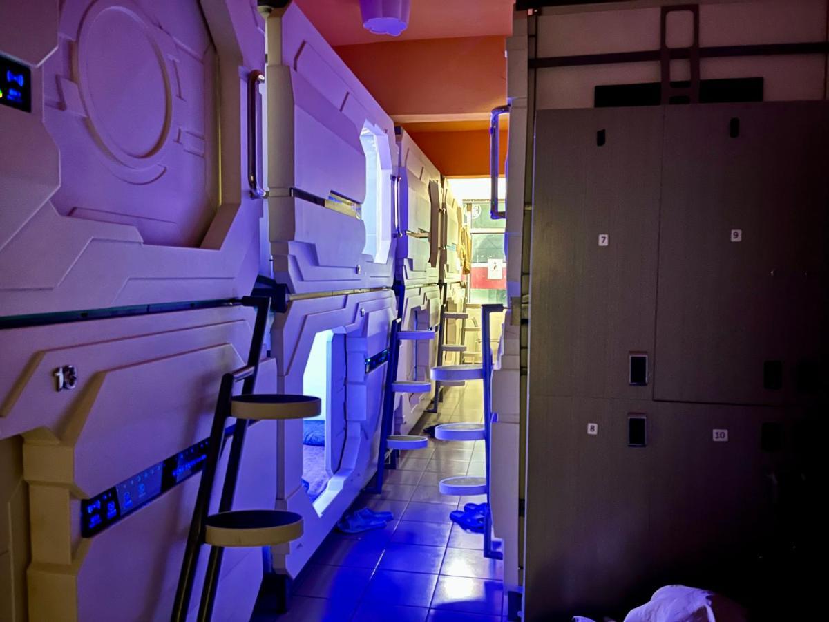 Bestow Capsule Hostel Kuala Lumpur Kültér fotó